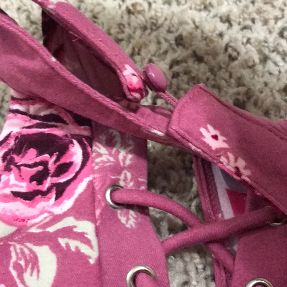 Mini Pink Dress with Roses - Picture 3 of 4